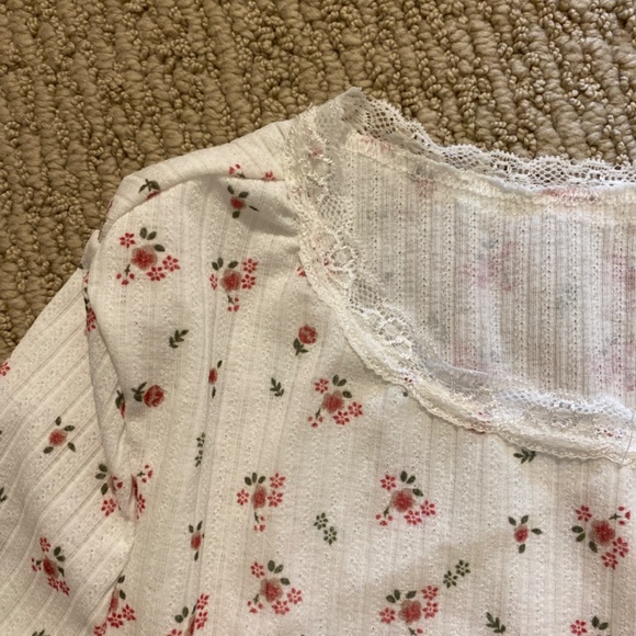 SHEIN floral fitted longsleeve - Picture 2 of 5